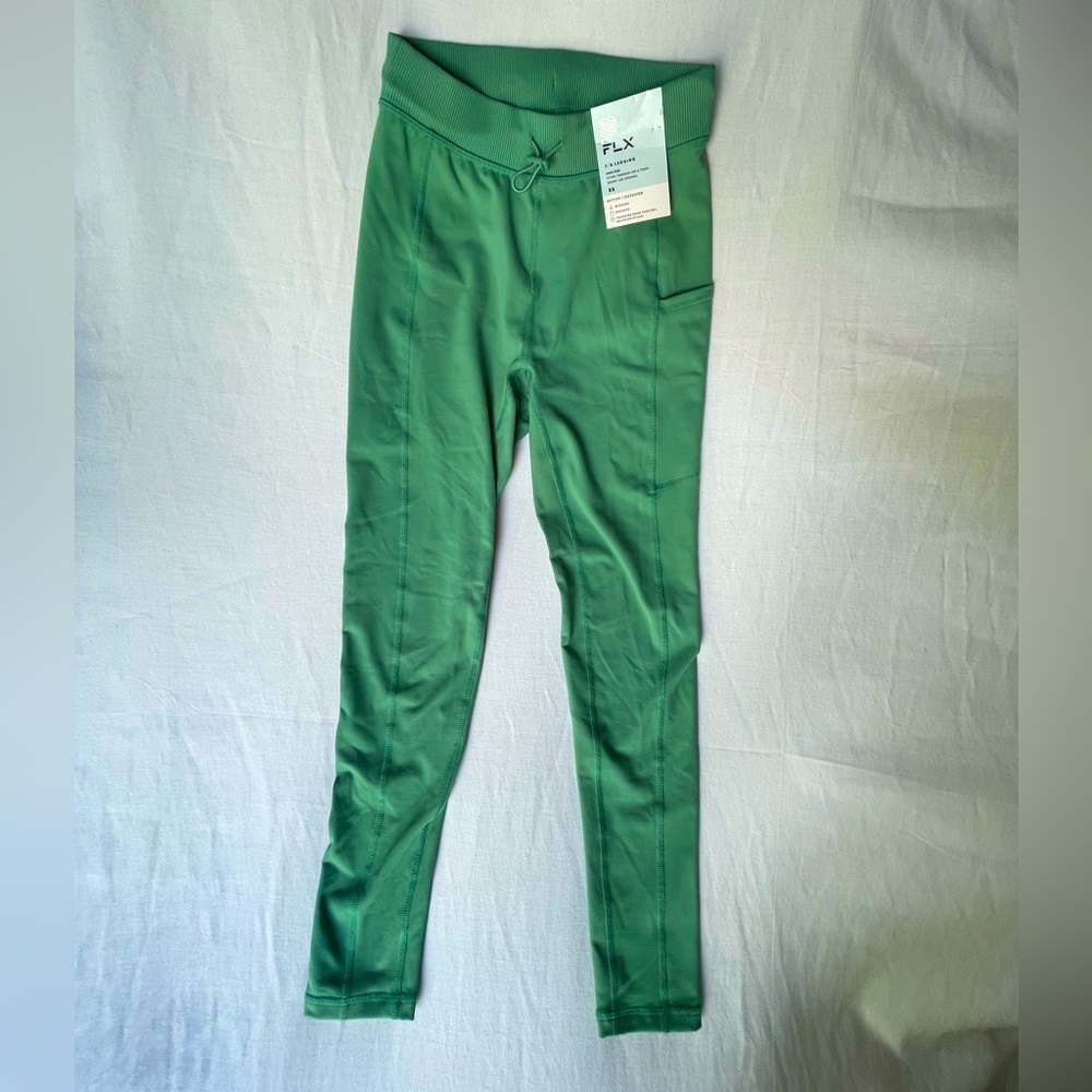 FLX green 7/8 legging athletic pants with pockets